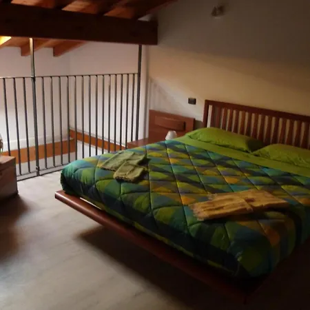 Giardino Tra I Laghi サン・フェデーレ・インテルヴィ